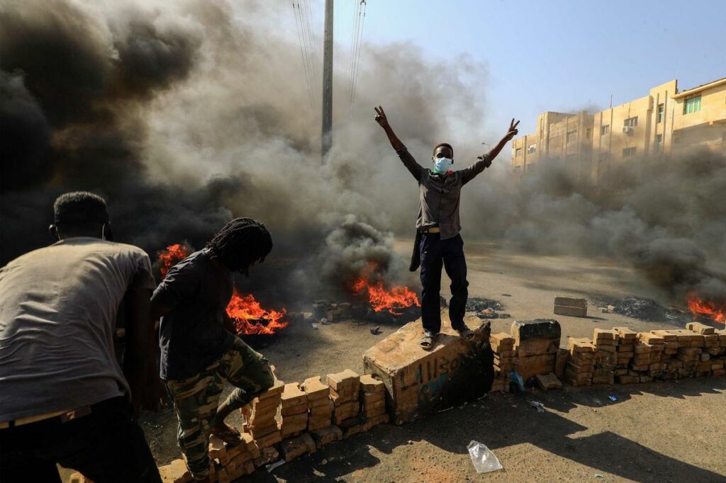 Khartoum, les combats se poursuivent avec des victimes de plus en pus nombreuses