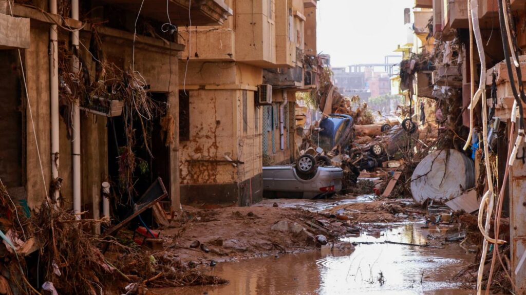 Libye, la ville de Derna ravagée par les inondations