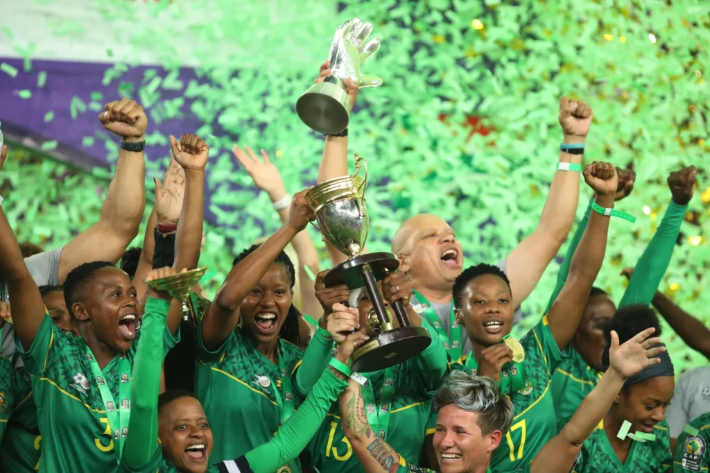 Football féminin, l'Afrique du Sud retire sa candidature