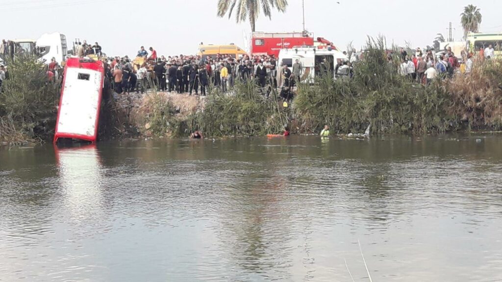 Egypte, accident d'un bus dans le Nil