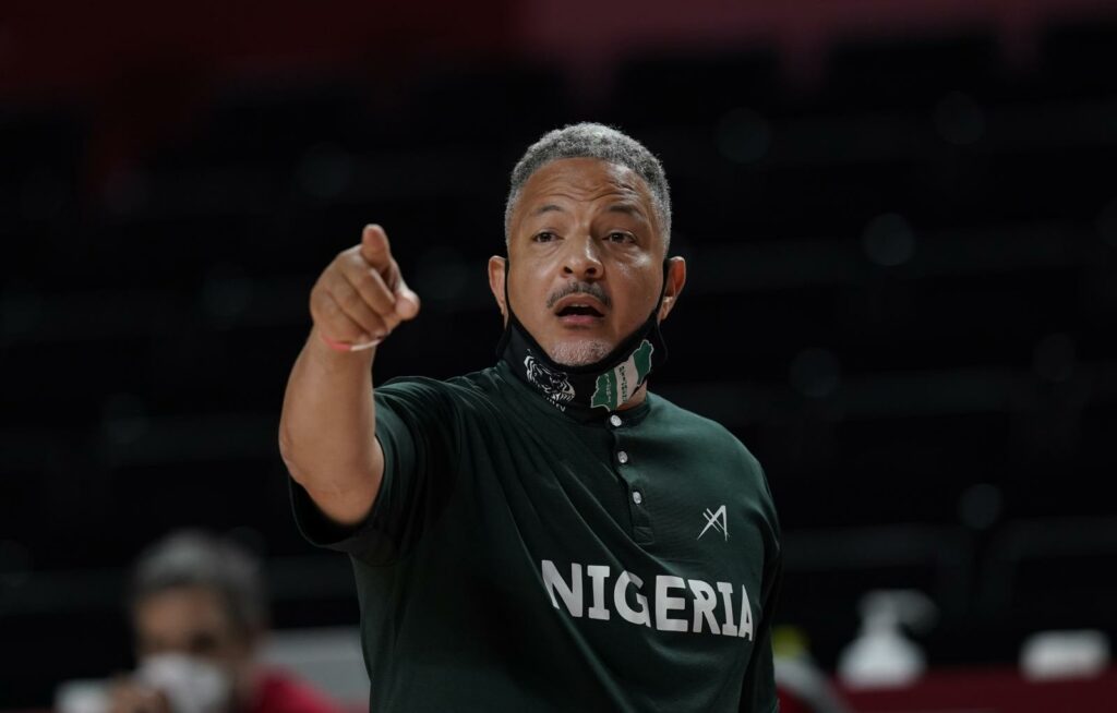 OTIS selectionneur des lionnes de basket